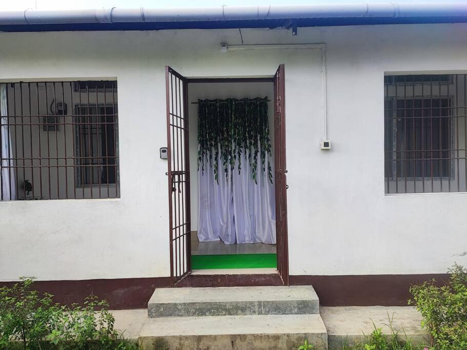 Greenwood Cabins Homestay, The Greenhouse Jorhāt Esterno foto